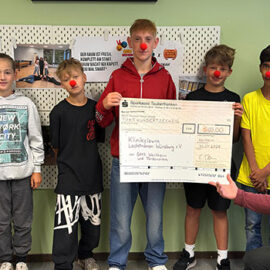 Schüler erlaufen 560 Euro für die KlinikClowns Schüler erlaufen 560 Euro für die KlinikClowns