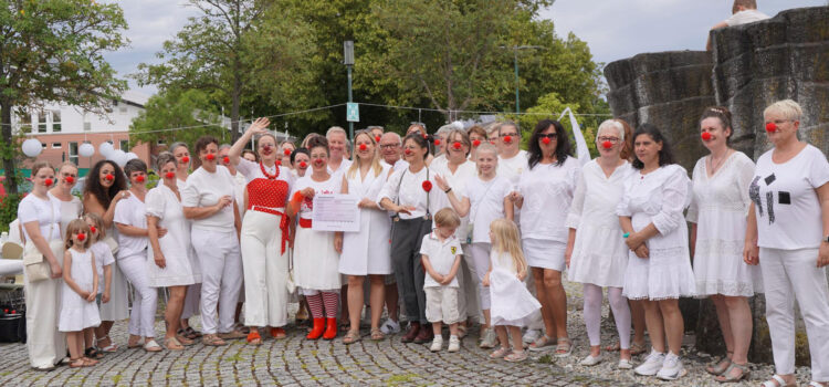 White Dinner bringt 1500 Euro für die Klinikclowns Würzburg